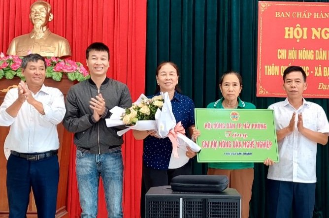 Hội Nông dân xã Đại Hợp: Ra mắt “Chi hội nông dân nghề nghiệp Sản xuất Chả cá Chày”. - Ảnh 2.