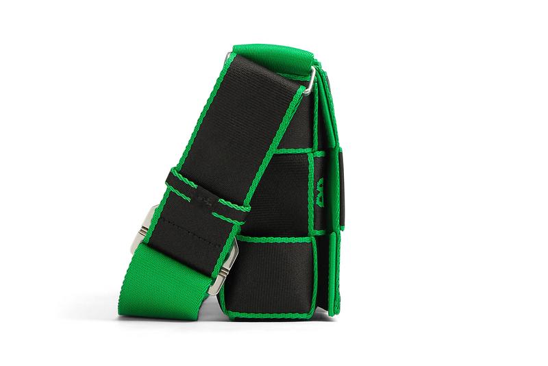 Bottega Veneta ra mắt túi Webbing kì quặc mà độc đáo - Ảnh 6.