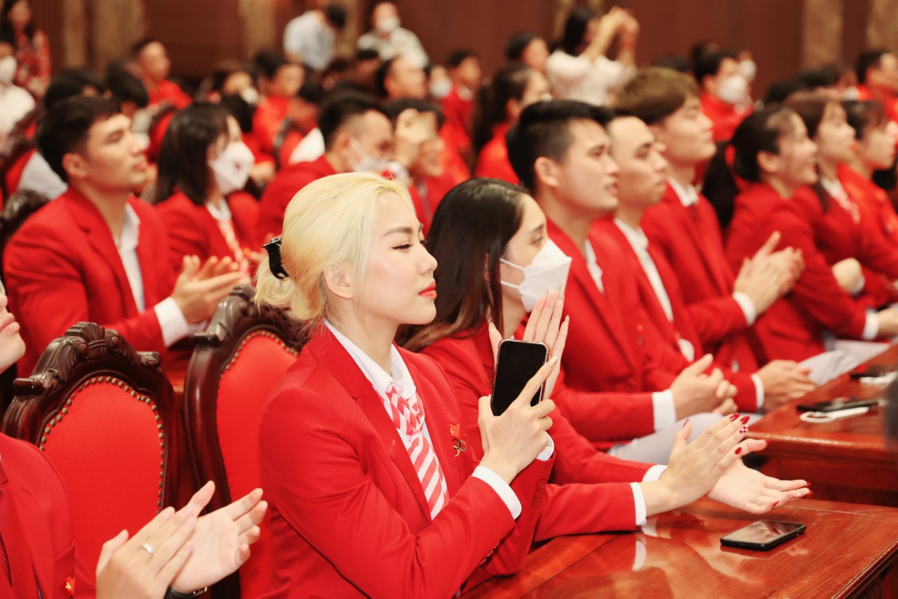 Hà Nội chi hơn 17 tỷ đồng khen thưởng các HLV, VĐV đạt thành tích xuất sắc tại SEA Games 31 - Ảnh 1.