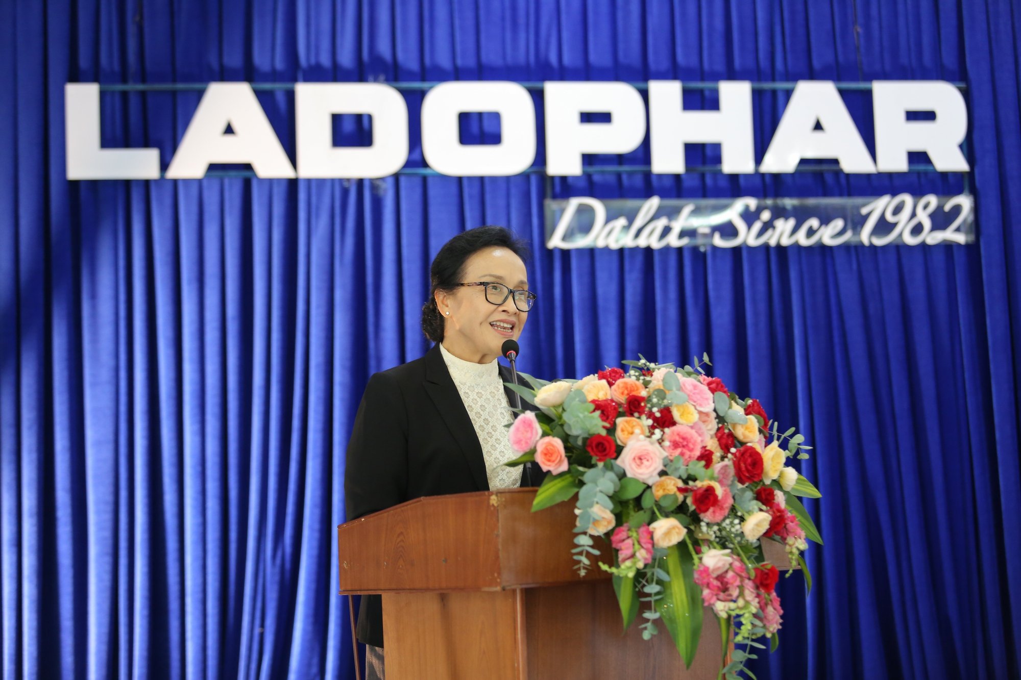 Ladophar đón tiếp phái đoàn ngoại giao Lào và ký kết mở rộng vùng trồng dược liệu - Ảnh 1. Ladophar đón tiếp phái đoàn ngoại giao Lào và ký kết mở rộng vùng trồng dược liệu - Ảnh 1.