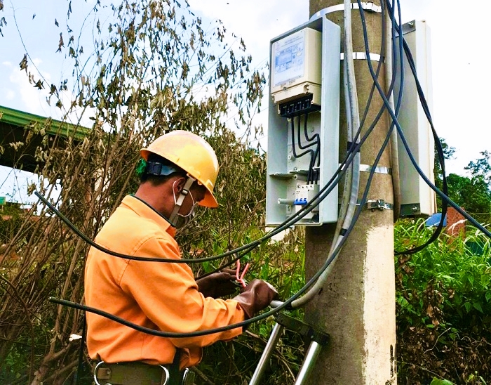 PC Đắk Nông: Chủ động tuyên truyền về đến khách hàng về hóa đơn tiền điện tăng cao - Ảnh 2.