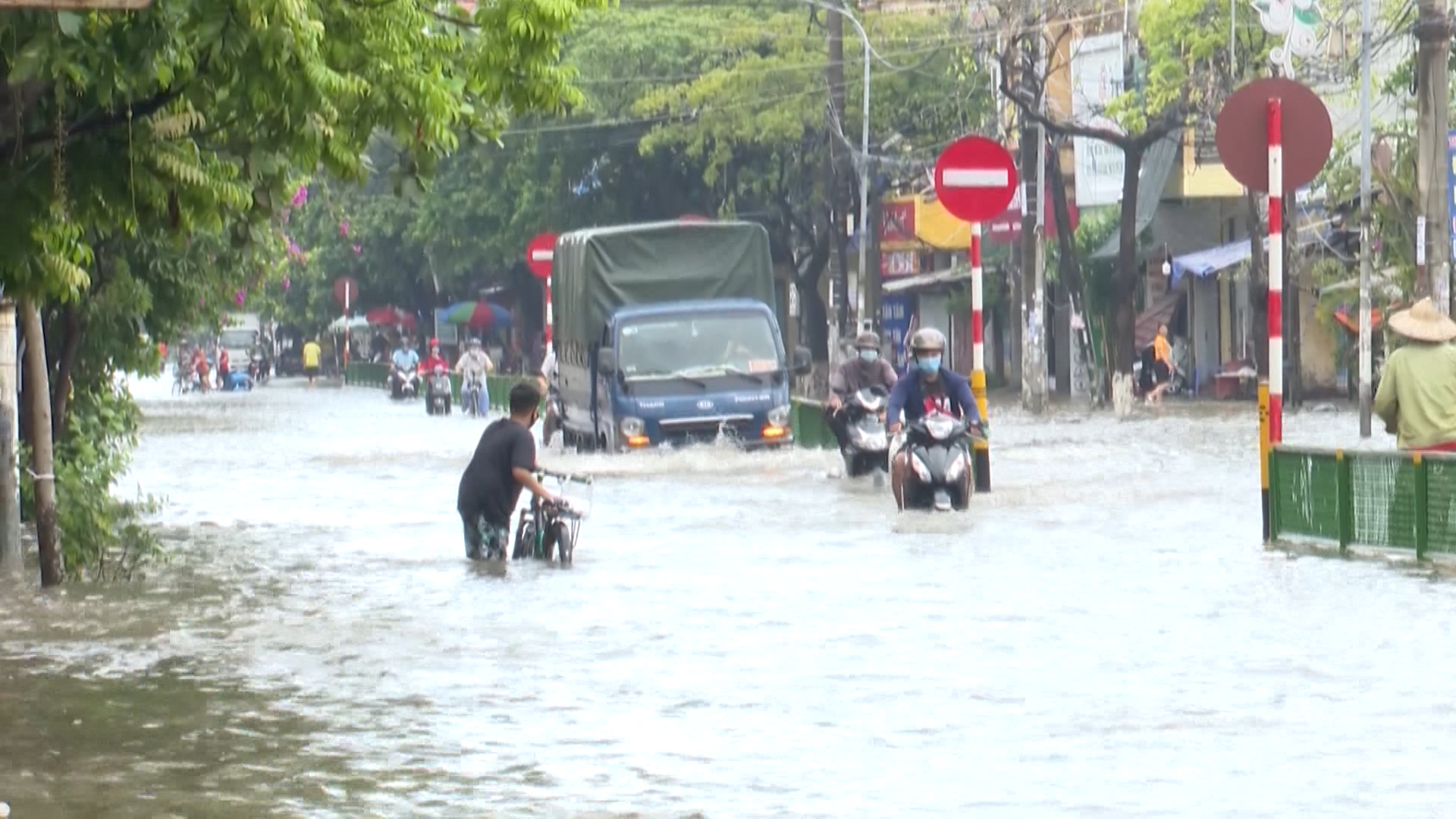 Chấp thuận cho tỉnh Thái Bình chuyển hơn 33 ha đất trồng lúa để thực hiện dự án đường - Ảnh 3. Chấp thuận cho tỉnh Thái Bình chuyển hơn 33 ha đất trồng lúa để thực hiện dự án đường - Ảnh 3.