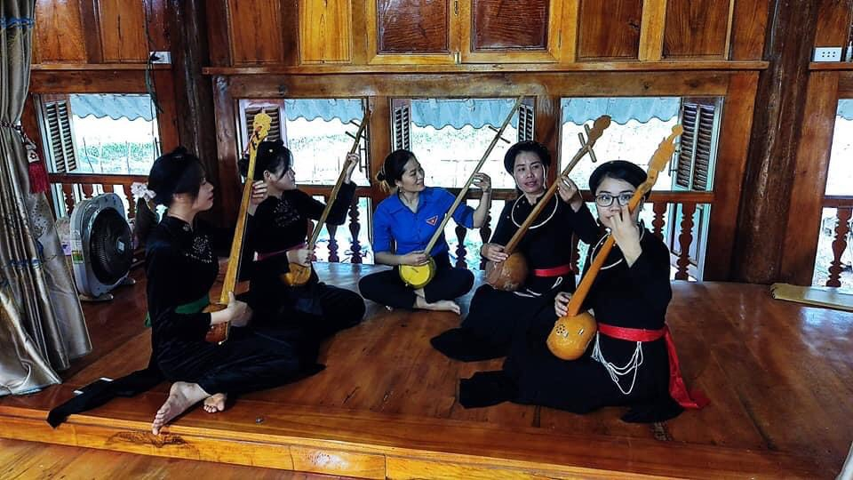 Kể chuyện làng: Nét đẹp văn hóa đồng bào Tày - Ảnh 2.