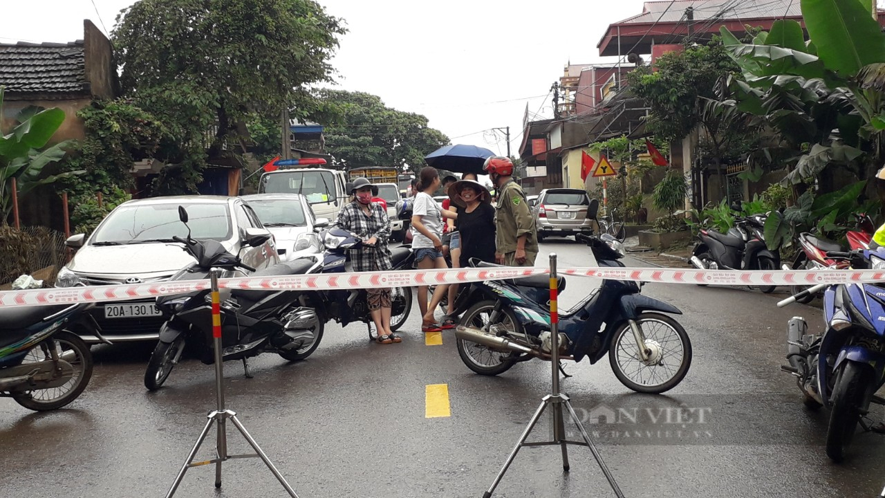 Thái Nguyên: Mưa lớn, sạt lở đất khiến 3 người tử vong, nhiều tuyến đường bị chia cắt - Ảnh 4.