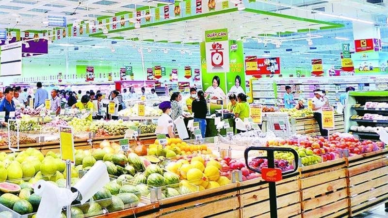 Hàng hóa dồi dào, sức mua bắt đầu tăng mạnh khi dịch Covid-19 vào giai đoạn thoái trào - Ảnh 1. Hàng hóa dồi dào, sức mua bắt đầu tăng mạnh khi dịch Covid-19 vào giai đoạn thoái trào - Ảnh 1.