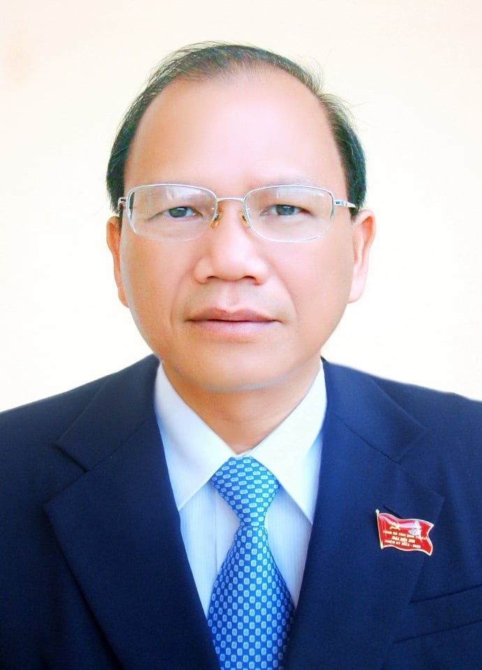 Cựu bí thư Tỉnh ủy Bình Thuận Nguyễn Mạnh Hùng vừa bị kỷ luật liên quan ra sao đến dự án của Rạng Đông? - Ảnh 1.