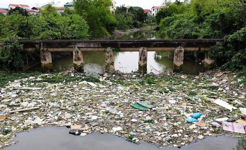 Bộ Công an kiến nghị Thủ tướng chỉ đạo giải quyết tình trạng ô nhiễm hệ thống thủy lợi Bắc Hưng Hải - Ảnh 3.