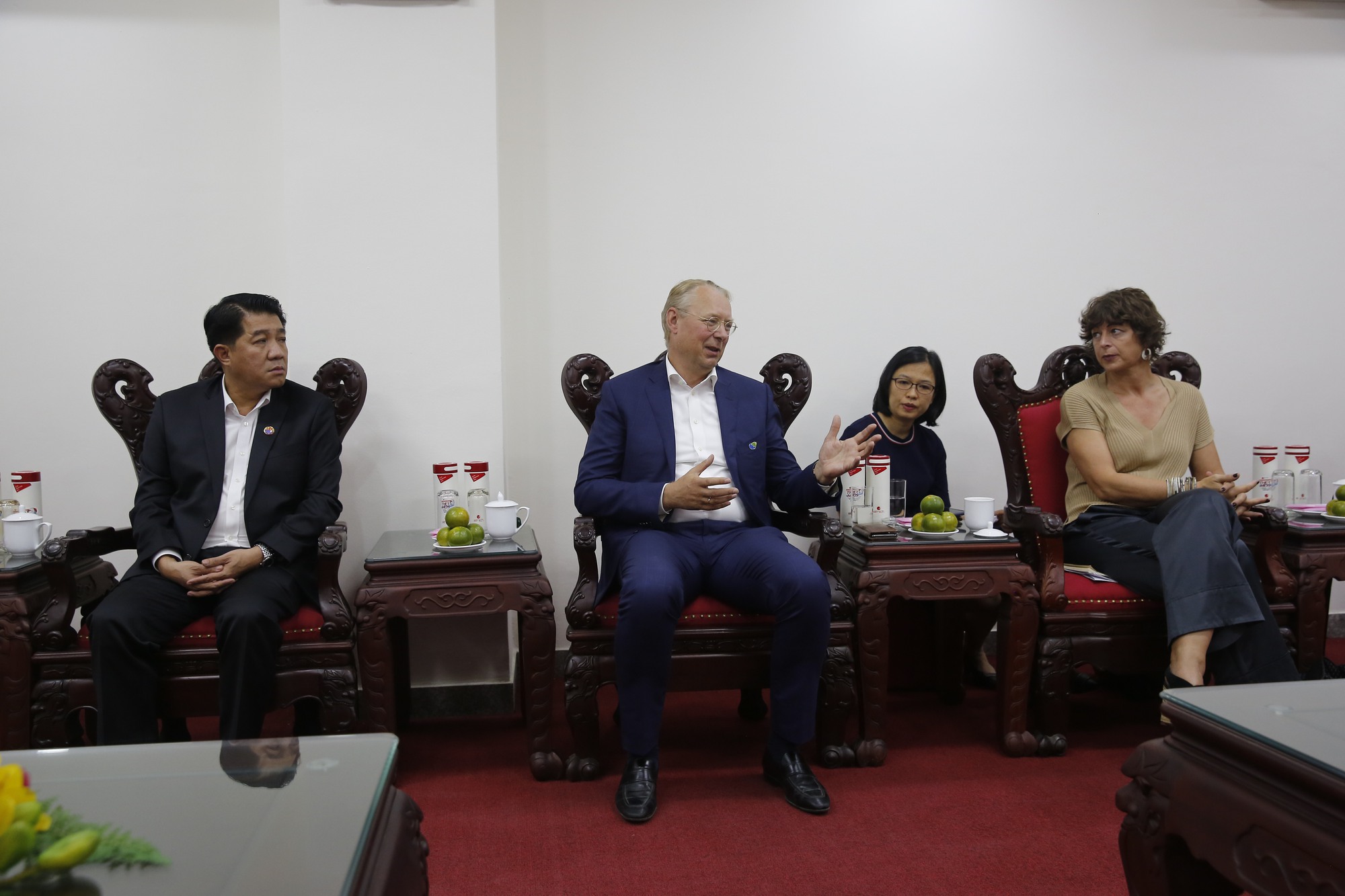 Chủ tịch Hội NDVN Lương Quốc Đoàn: Hợp tác xây dựng chuỗi liên kết chăn nuôi, nâng cao sức cạnh tranh cho nông dân- Ảnh 4.