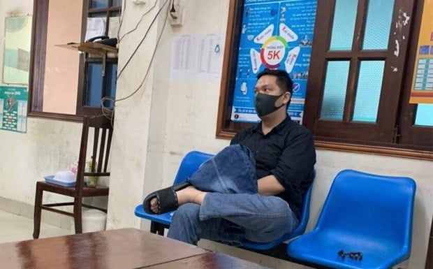 Vụ bé gái 8 tuổi bị bạo hành tử vong: Sốc với sự tàn ác khủng khiếp của &quot;dì ghẻ&quot; và cha đẻ - Ảnh 4.