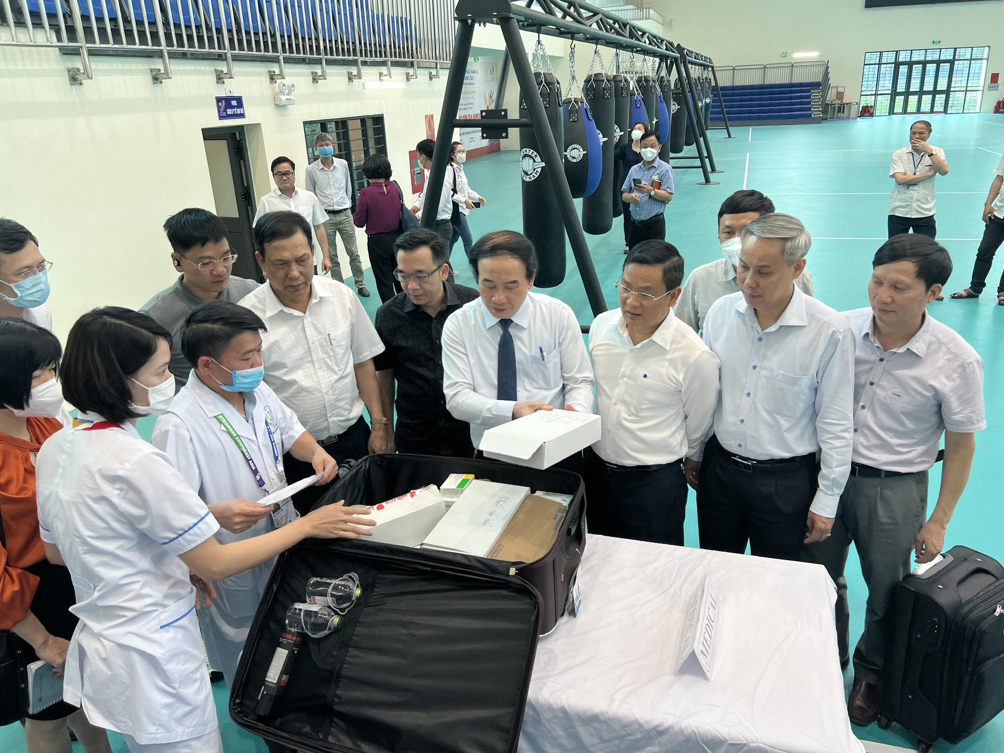 Công tác y tế sẵn sàng phục vụ SEA Games 31 - Ảnh 1.