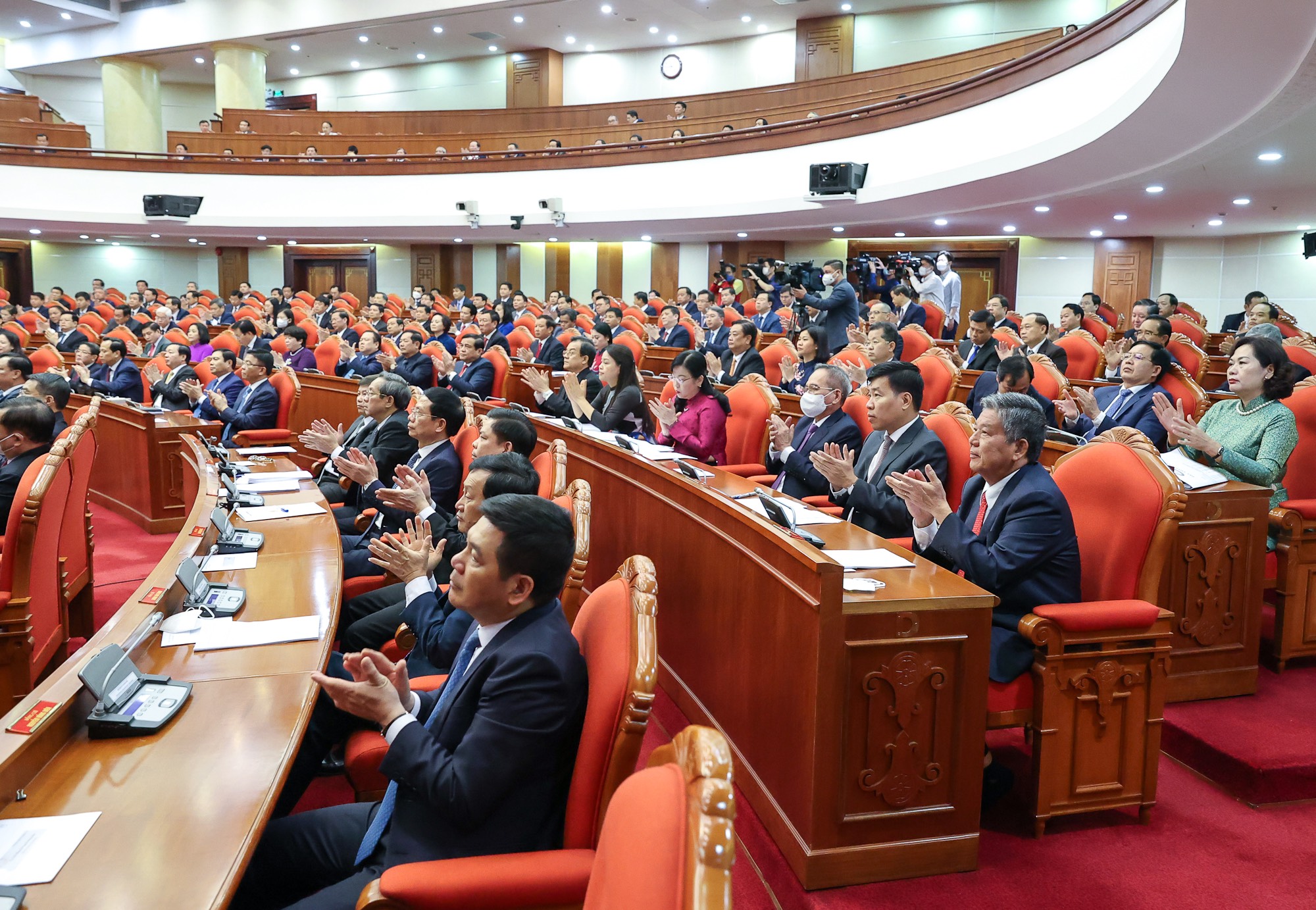 Ông Lưu Bình Nhưỡng: Lập Ban Chỉ đạo cấp tỉnh về phòng, chống tham nhũng, tiêu cực là nhiệm vụ chính trị cấp bách - Ảnh 2.