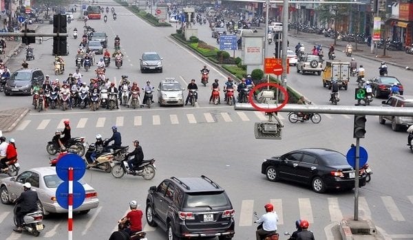 Đây là những lỗi dễ dính phạt nguội mà tài xế cần biết - Ảnh 1.