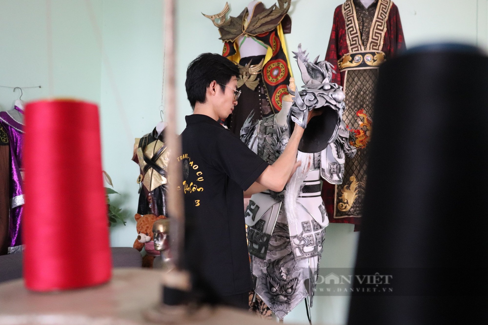 Chàng trai đam mê thiết kế cổ phục Việt: Sẽ tổ chức show diễn cổ phục từ thời Lạc Long Quân, Âu Cơ - Ảnh 5.