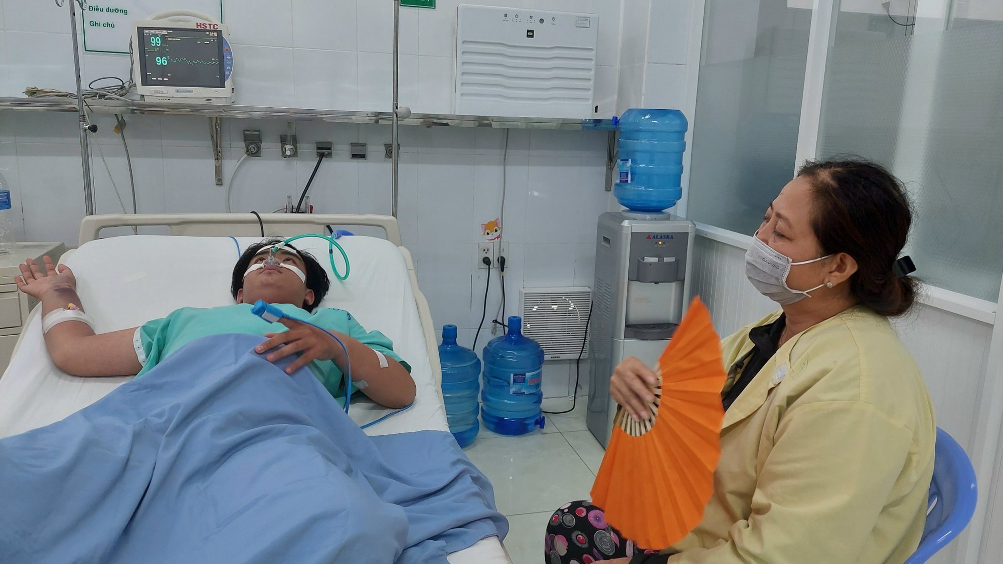 Đồng Nai: Nhiều ca sốc sốt xuất huyết nặng, phải lọc máu - Ảnh 1.