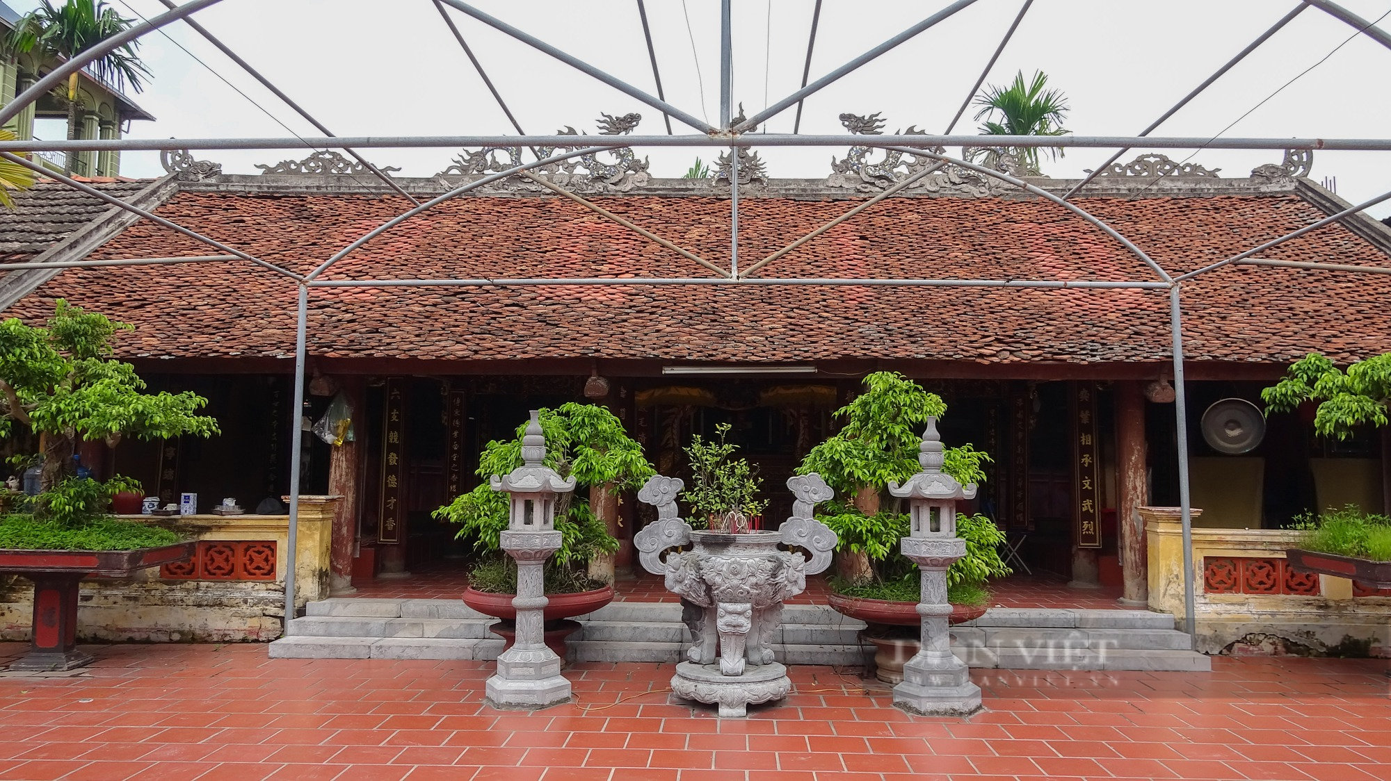 Căn nhà cổ bằng gỗ lim chứa nhiều &quot;báu vật&quot; của dòng họ nức tiếng tại Hà Nội - Ảnh 3.