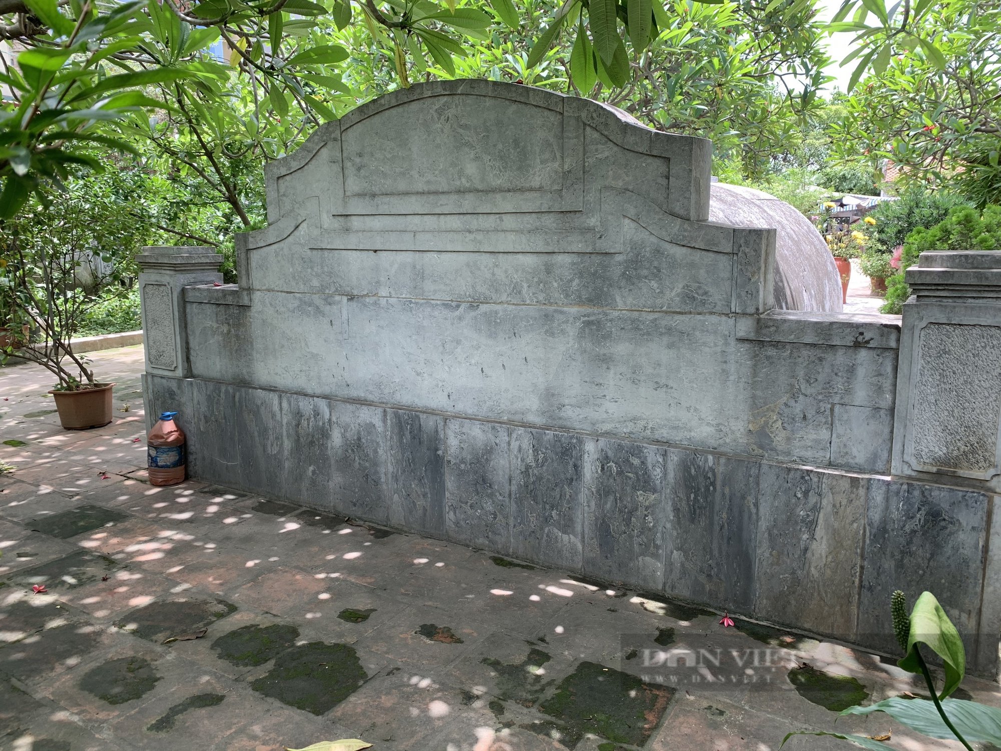Kiến trúc độc đáo bên trong khu lăng mộ cổ trăm năm tuổi ở giữa lòng Thủ đô - Ảnh 4.