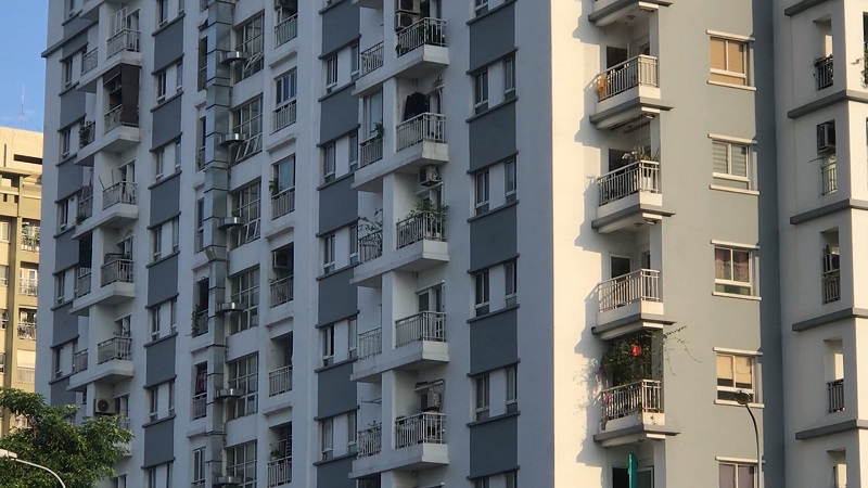 Người thu nhập thấp lo lắng vì giá nhà ở tiếp tục tăng cao - Ảnh 2.