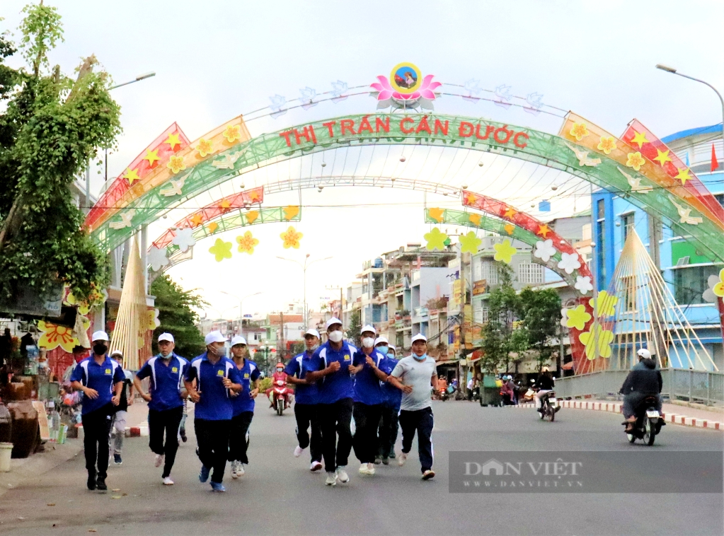Long An lan tỏa phong trào xây dựng đời sống văn hóa ở nông thôn - Ảnh 2.