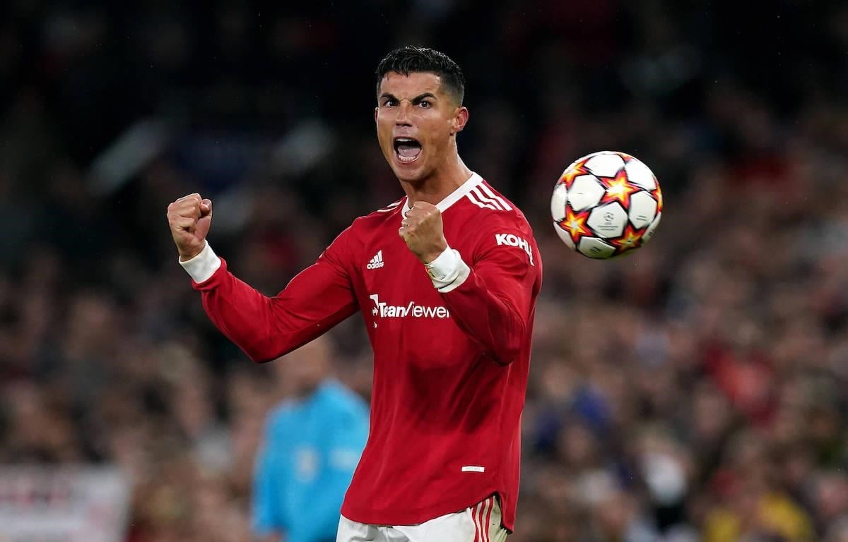 Ngôi sao bóng đá kiếm tiền giỏi nhất: Messi cho Ronaldo, Neymar “về nhì” - Ảnh 2.