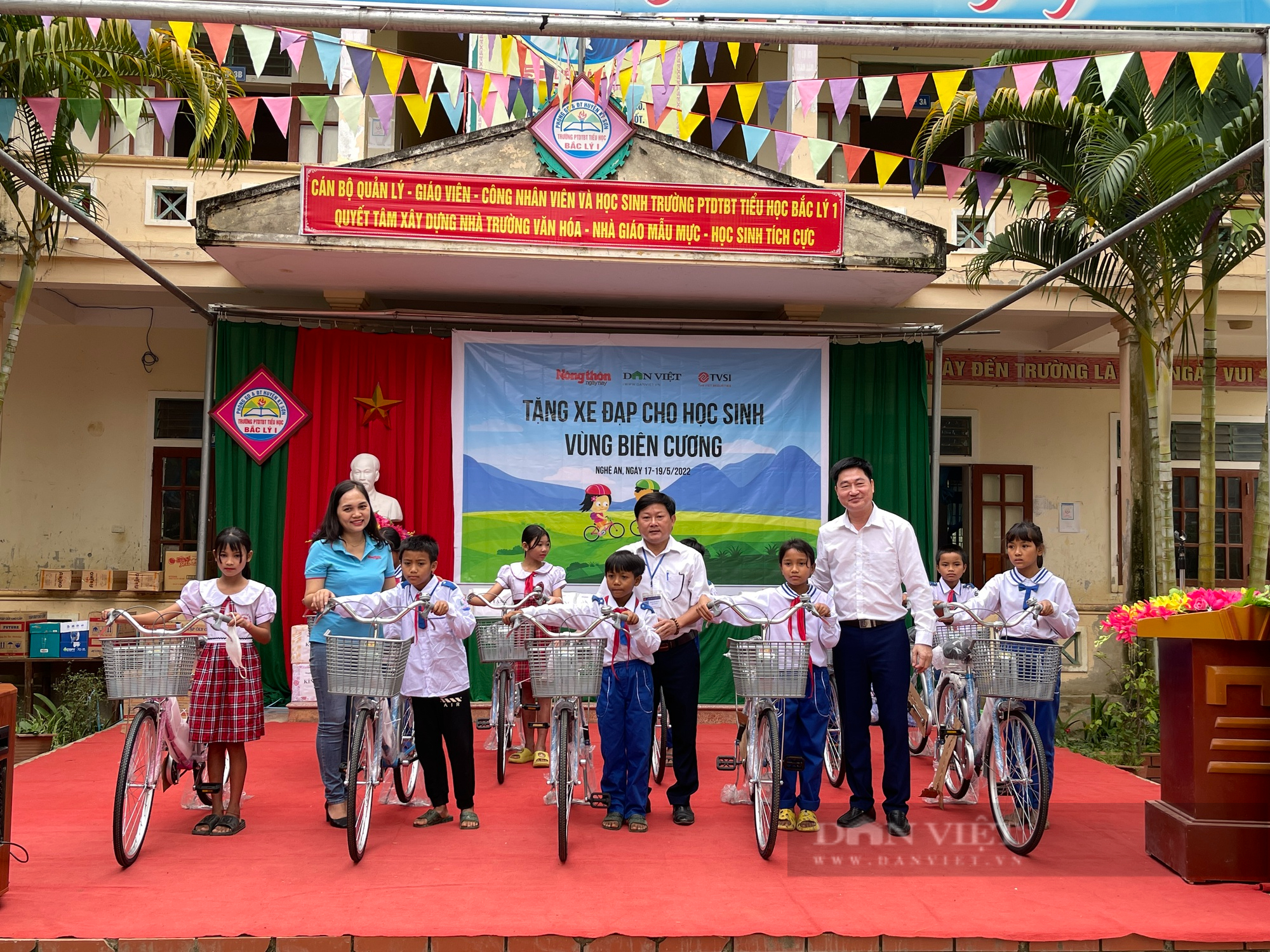 Hơn 1,1 tỷ đồng cho người dân, học sinh nghèo vùng cao trong quý 2/2022 - Ảnh 3.