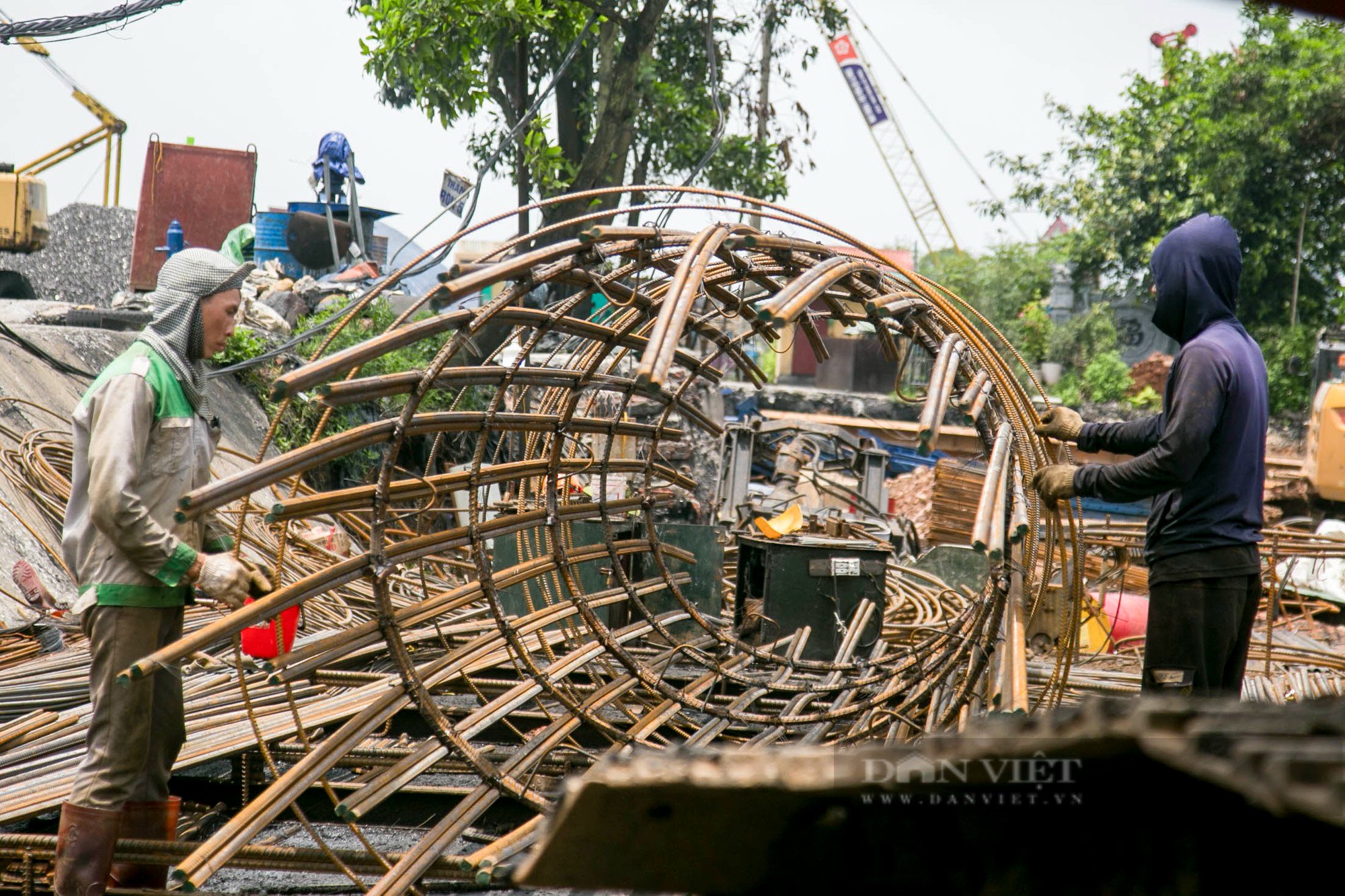 Hình hài cầu Như Nguyệt sau hai tháng thi công mở rộng - Ảnh 10.