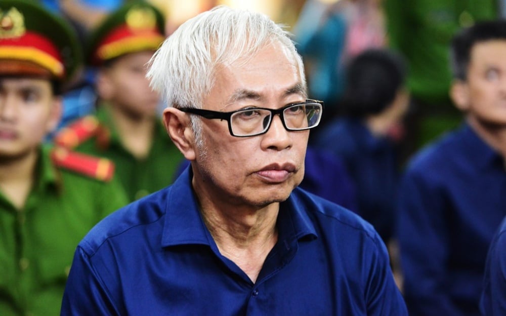Nguyên Tổng giám đốc Ngân hàng Đông Á lãnh thêm 10 năm tù - Ảnh 1. Nguyên Tổng giám đốc Ngân hàng Đông Á lãnh thêm 10 năm tù - Ảnh 1.