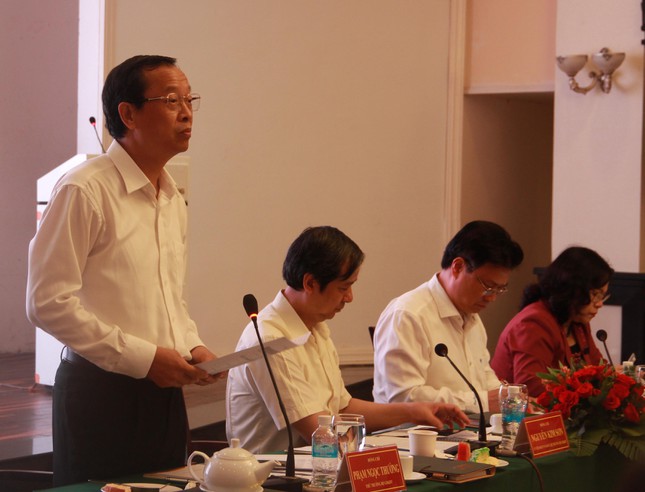 Tăng học phí sẽ gây khó khăn cho nhiều vùng nông thôn - Ảnh 2.