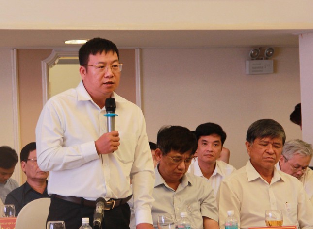 Tăng học phí sẽ gây khó khăn cho nhiều vùng nông thôn - Ảnh 1.