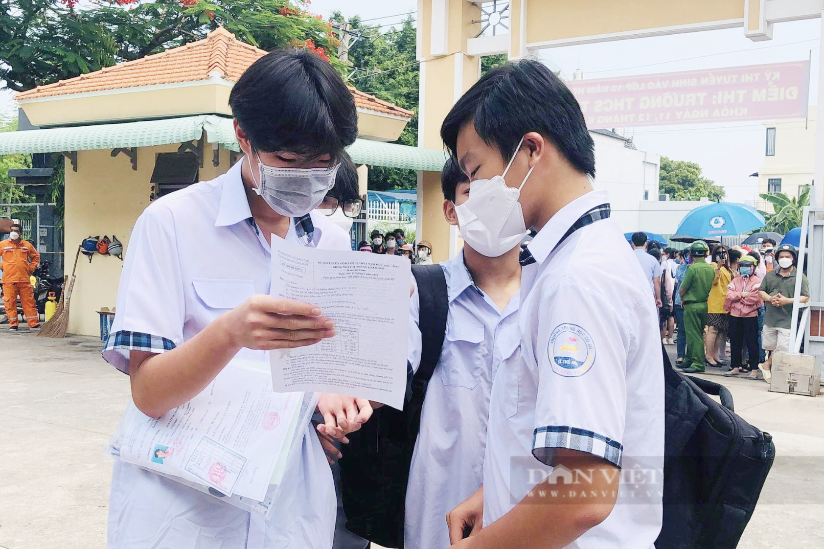 Tra cứu điểm thi vào lớp 10 năm 2022: TP.HCM và một số tỉnh thành công bố kết quả - Ảnh 1.
