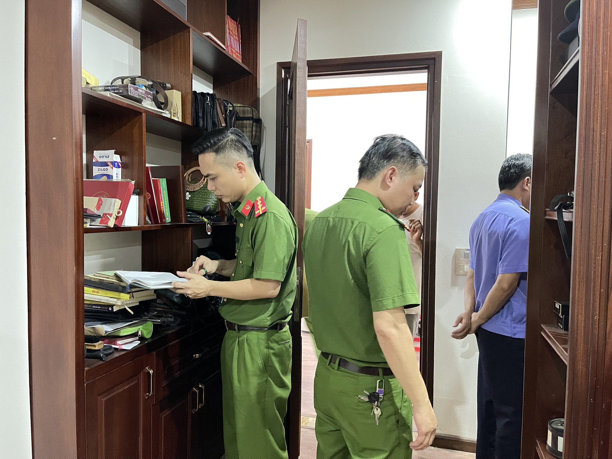 2 nguyên phó chủ tịch Lào Cai bị bắt - Ảnh 1. 2 nguyên phó chủ tịch Lào Cai bị bắt - Ảnh 1.