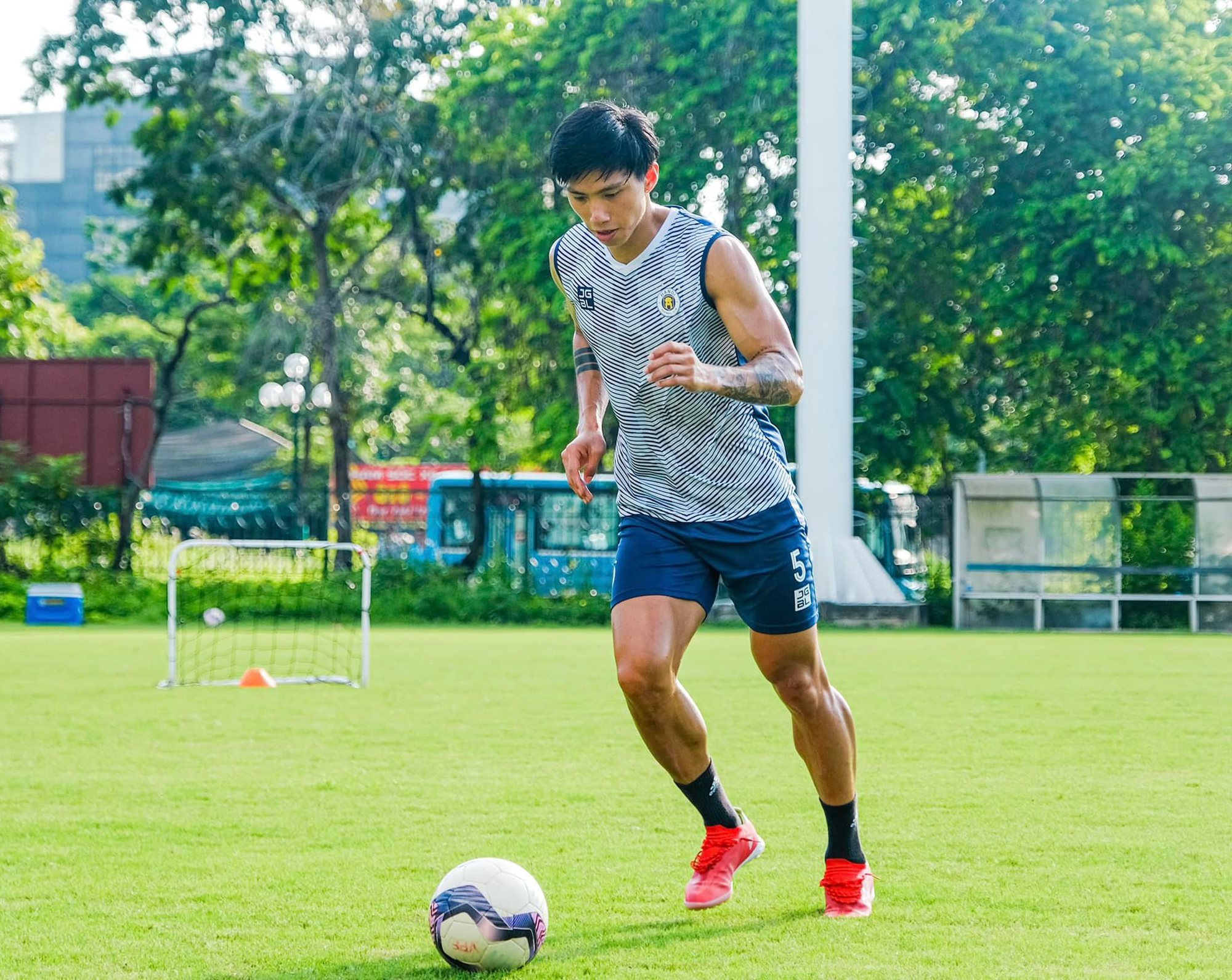 Đoàn Văn Hậu: Cần thêm thời gian cho sự trở lại mạnh mẽ - Ảnh 2.