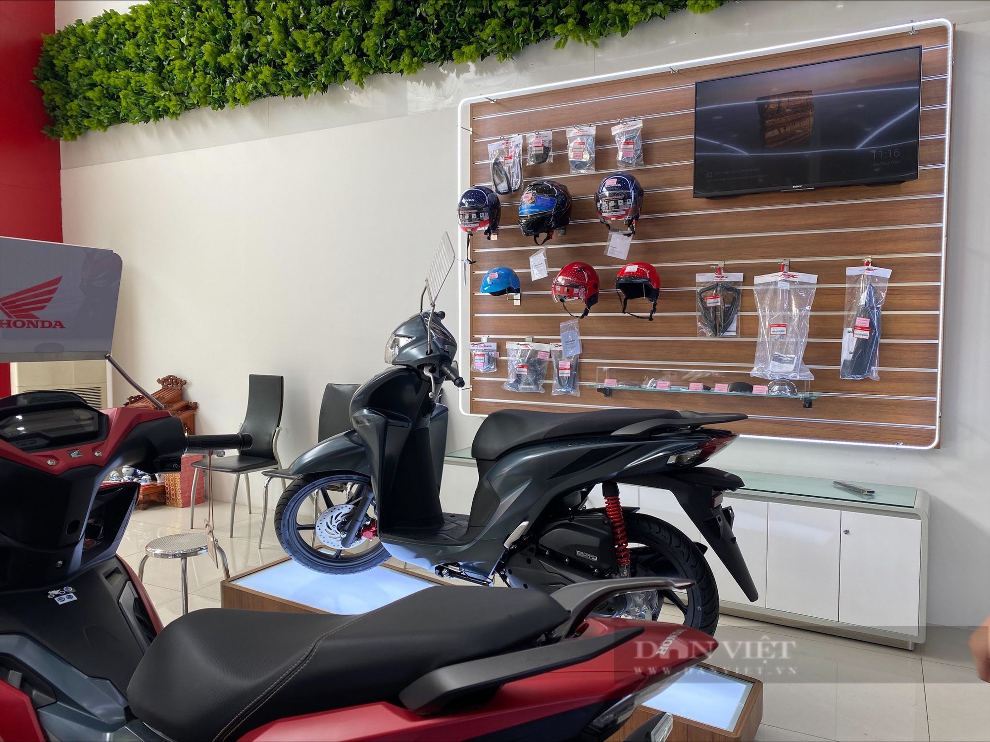 Honda Vision tăng giá gần 60 triệu đồng, hãng khó can thiệt giá bán của đại lý - Ảnh 2.