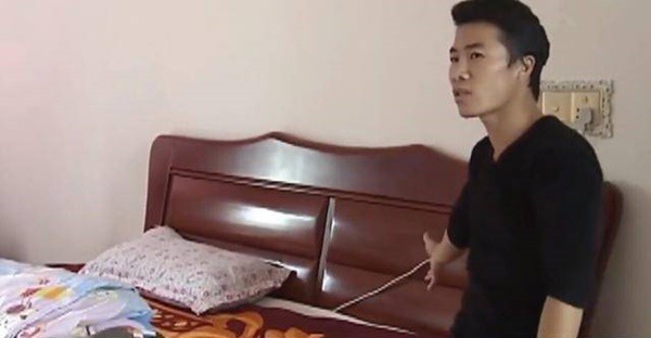 Nửa đêm vợ trẻ làm hành động kỳ lạ, anh chồng sợ lạnh sống lưng, cuộc hôn nhân chấm dứt - Ảnh 3.