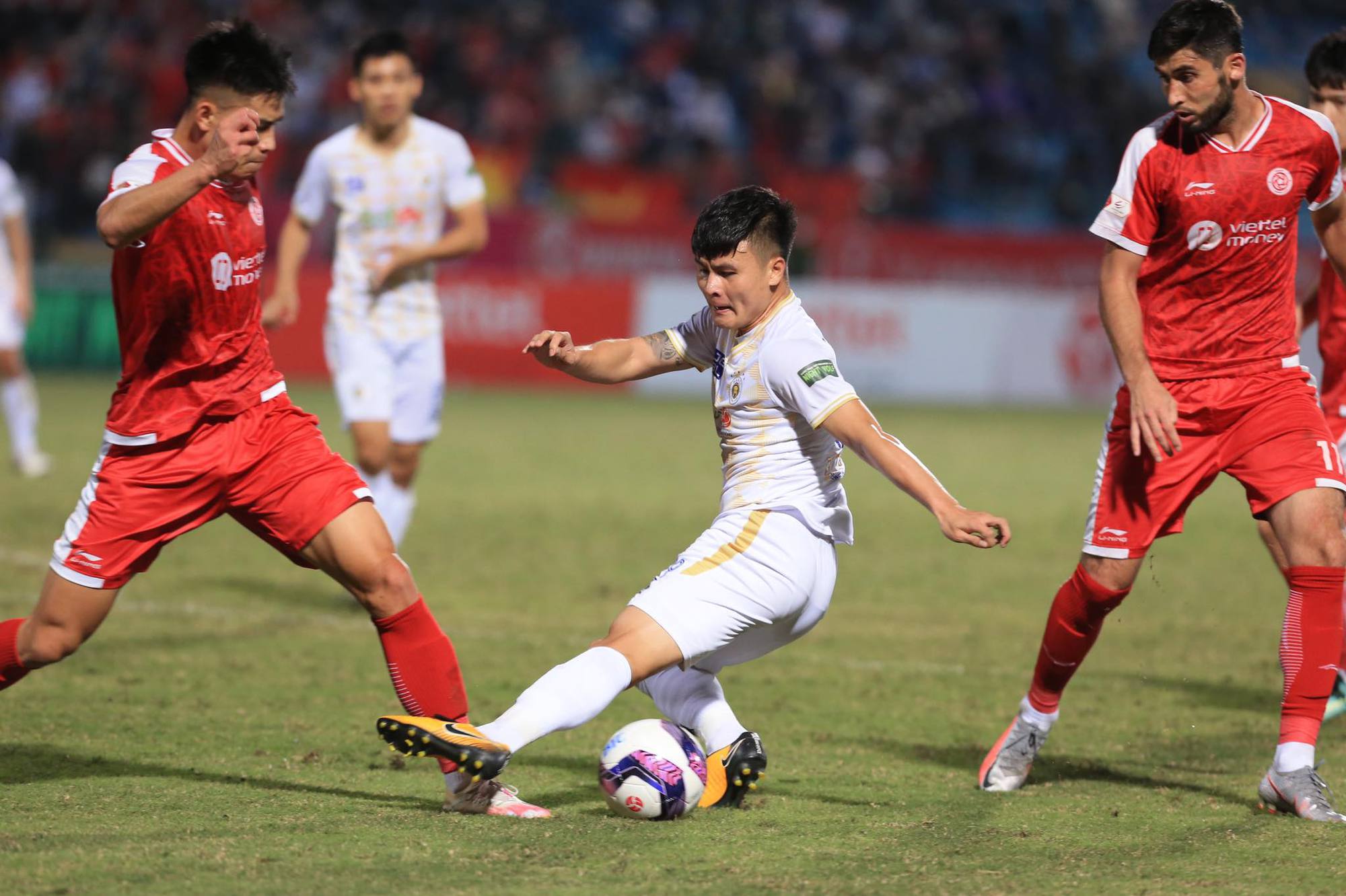 &quot;Thách thức lớn nhưng Quang Hải có thể thành công tại Ligue 2&quot; - Ảnh 1.