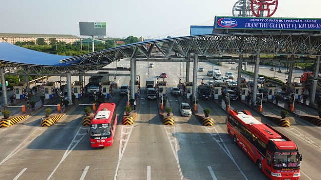 Thu phí tự động hoàn toàn các tuyến đường cao tốc từ 1/8 - Ảnh 1. Thu phí tự động hoàn toàn các tuyến đường cao tốc từ 1/8 - Ảnh 1.
