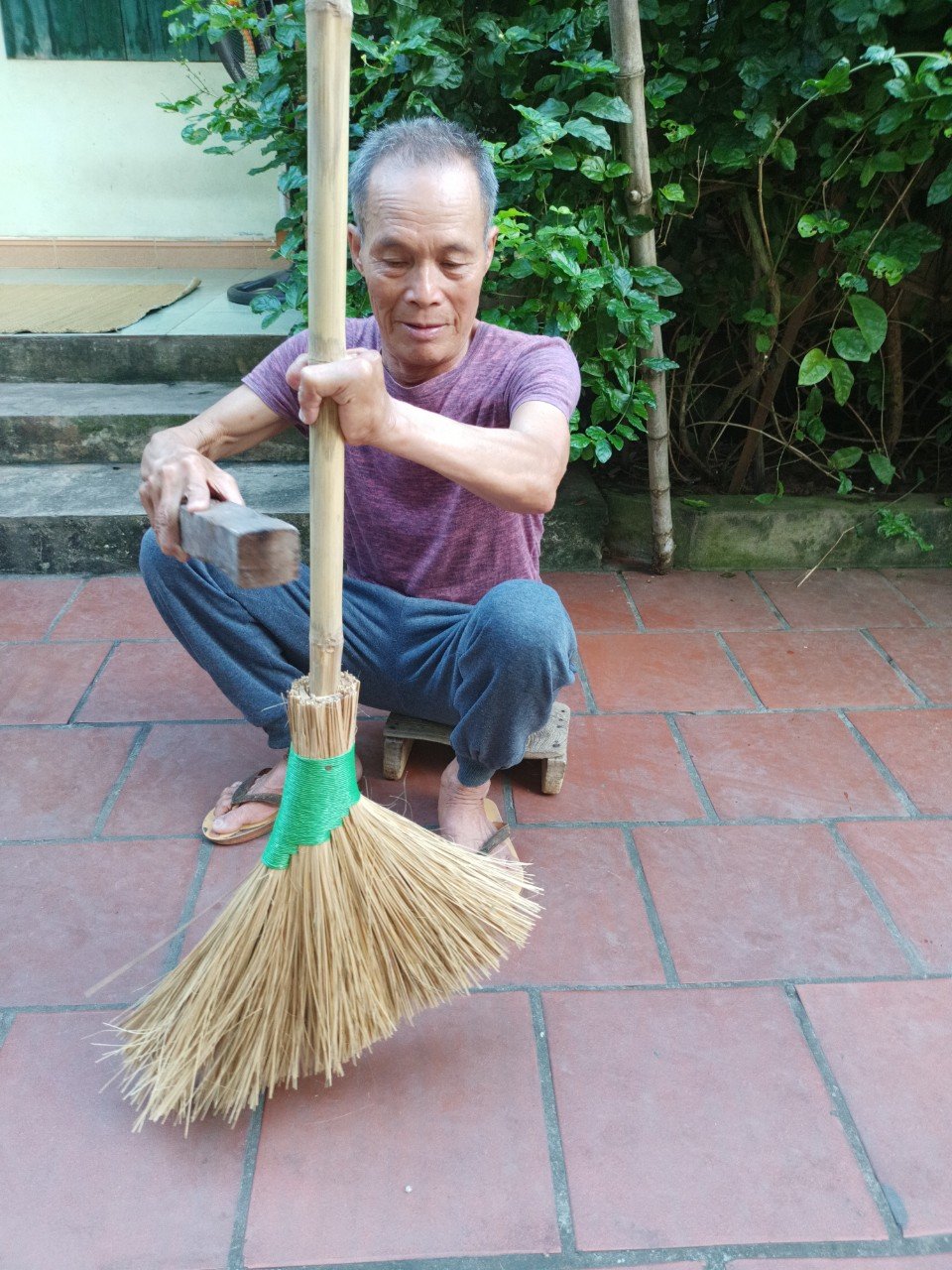 Kể chuyện làng: Làng &quot;Chổi Tre&quot; - Ảnh 4.