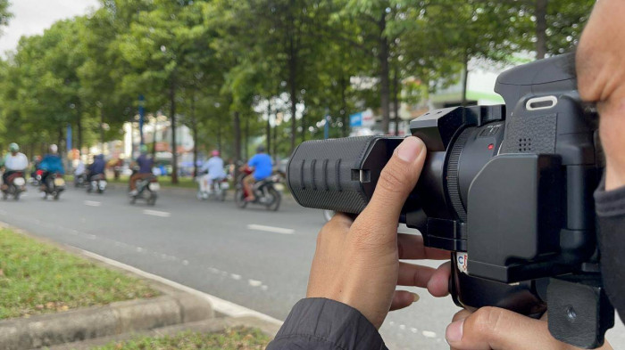 CSGT có được phép hóa trang, núp bắn tốc độ? - Ảnh 1.