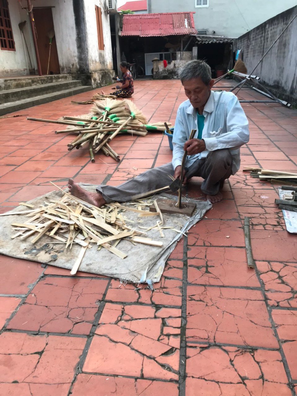 Kể chuyện làng: Làng &quot;Chổi Tre&quot; - Ảnh 2.