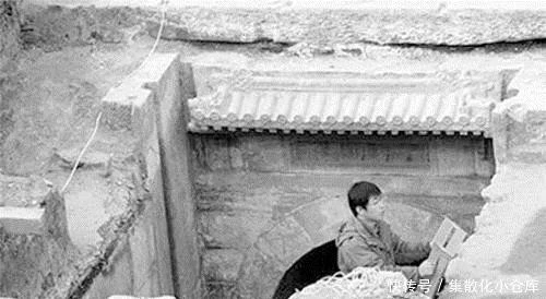 Bước vào lăng mộ thái giám Lý Liên Anh, đội khảo cổ &quot;chết khiếp&quot; vì cảnh tượng ám ảnh bên trong quan tài! - Ảnh 1.
