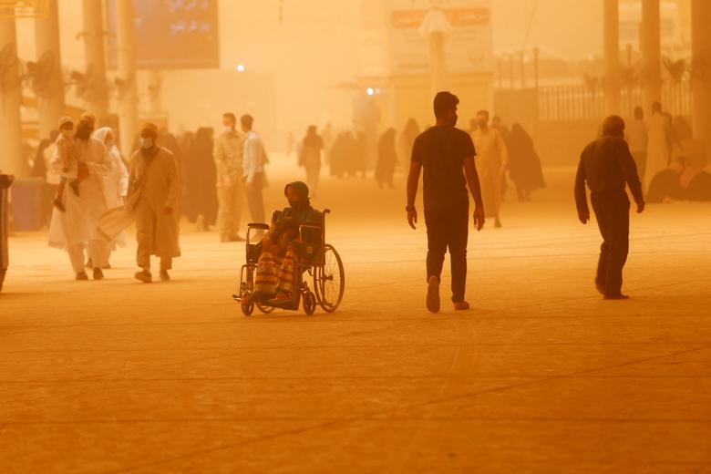 Bão cát lại bao phủ một phần Iraq - Ảnh 1.