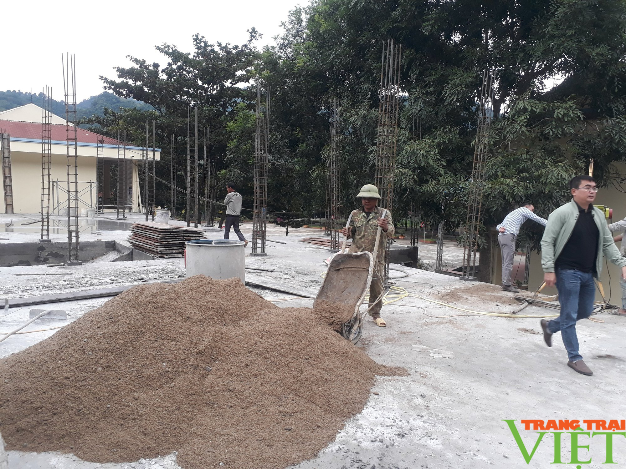 Phong Thổ đẩy nhanh tiến độ xây dựng cơ bản và giải ngân vốn đầu tư công - Ảnh 3.