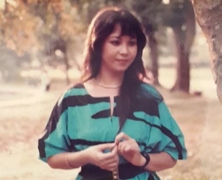 Nét đẹp thời trẻ chuẩn “tuyệt sắc giai nhân” của hai bà mẹ phim “Thương ngày nắng về” - Ảnh 2.