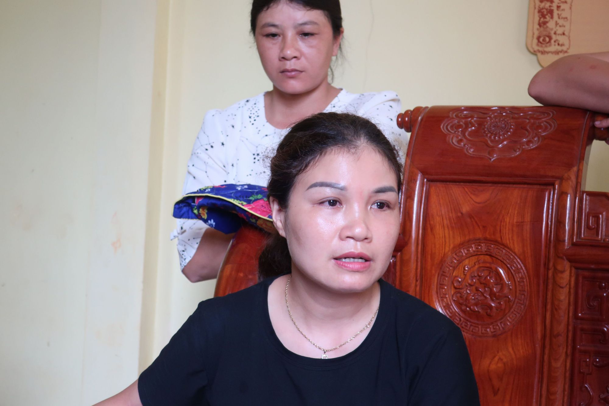 Vụ thi thể bị trói 2 tay trong bao tải trên sông Mã: Nỗi đau người ở lại - Ảnh 1.