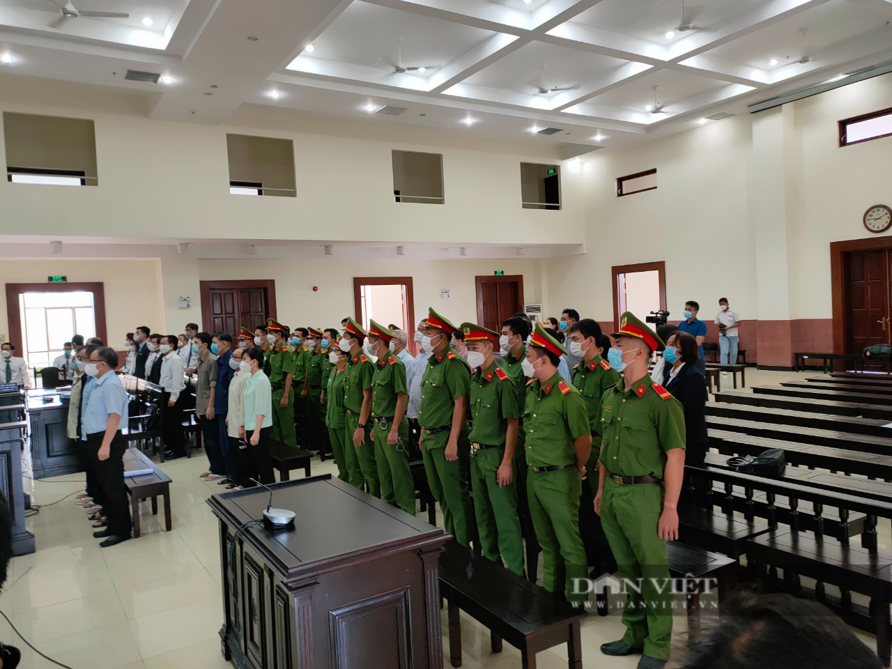 Vụ SADECO: Bị cáo Tất Thành Cang giữ nguyên quan điểm, không đồng tình với cáo buộc - Ảnh 1.