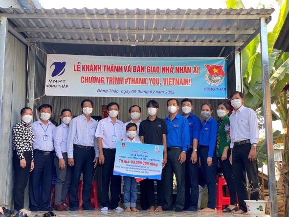 Câu chuyện của những người hiện thực hóa giấc mơ về 60 ngôi nhà nhân ái “Thank you Vietnam” - Ảnh 1.