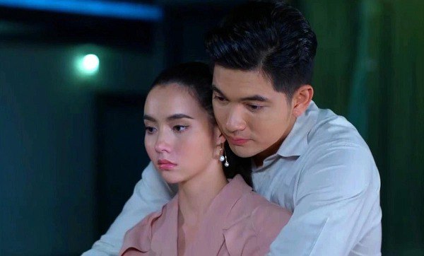 Bố bạn gái đưa 50 cây vàng bắt chia tay, tôi đồng ý luôn rồi phải ngất lịm khi mở xem - Ảnh 1.