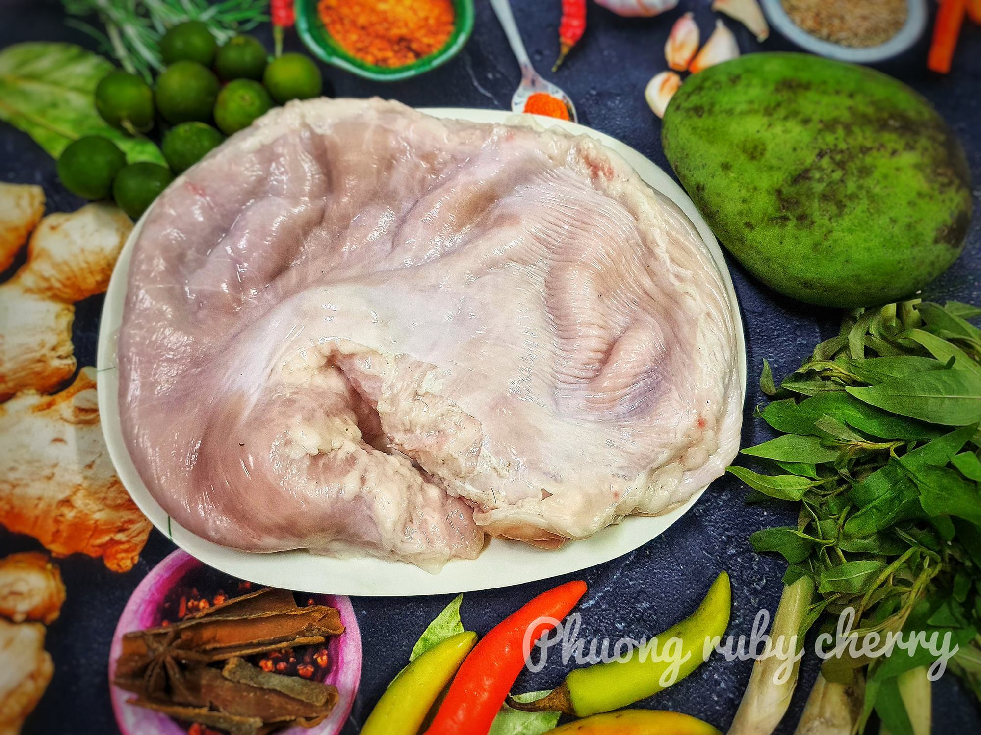 Dạ dày lợn đừng luộc hay hấp mà hãy làm 3 món ngon tuyệt này - Ảnh 1.