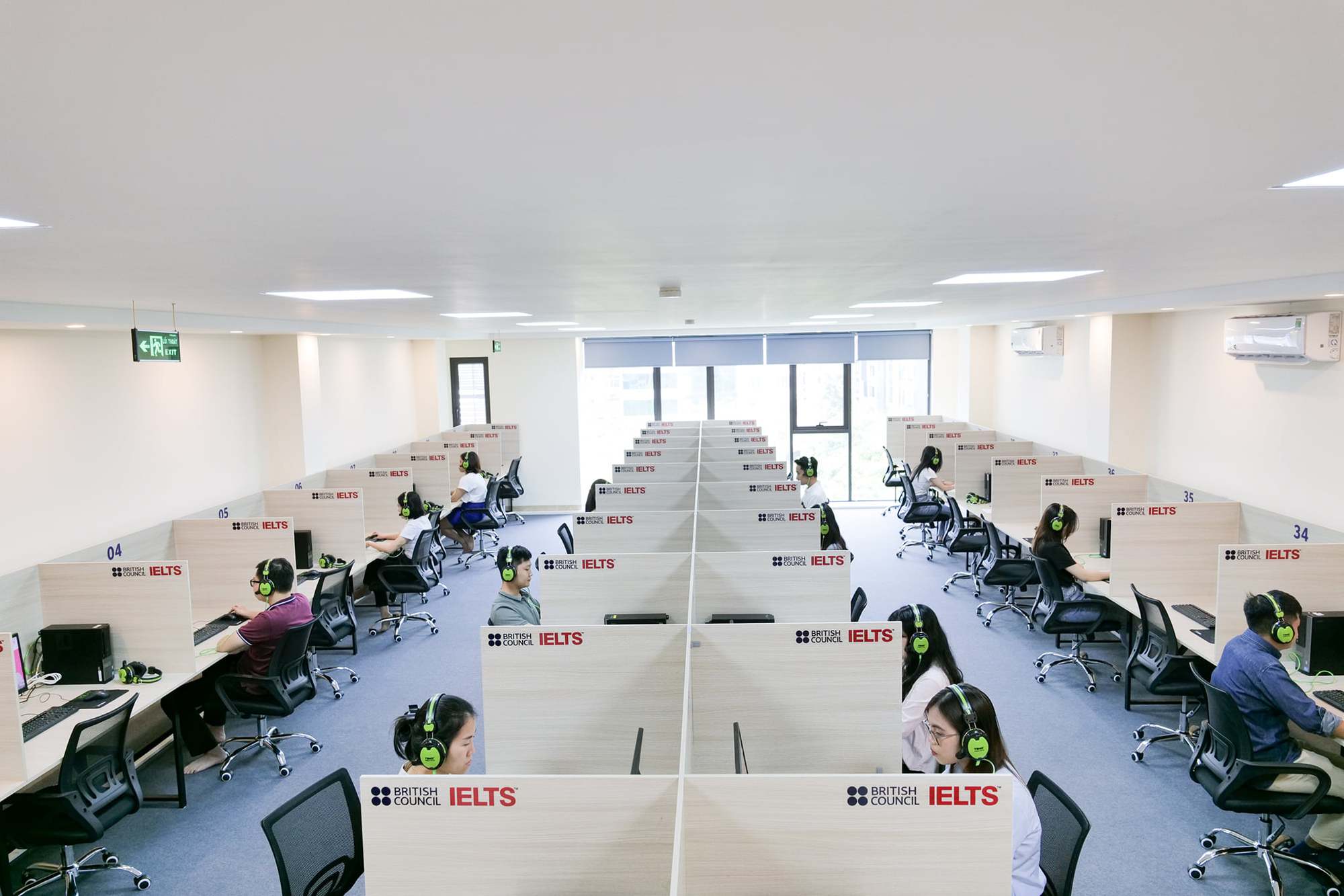 Từ vụ nữ sinh đạt 9.0 IELTS nhưng bảng điểm của người khác: Hội đồng Anh nói gì về chứng chỉ IELTS? - Ảnh 2.