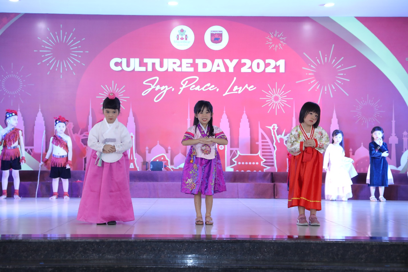 Culture day 2021: Sự kiện văn hoá đa sắc màu của Sunshine Maple Bear - Ảnh 2. Culture day 2021: Sự kiện văn hoá đa sắc màu của Sunshine Maple Bear - Ảnh 2.