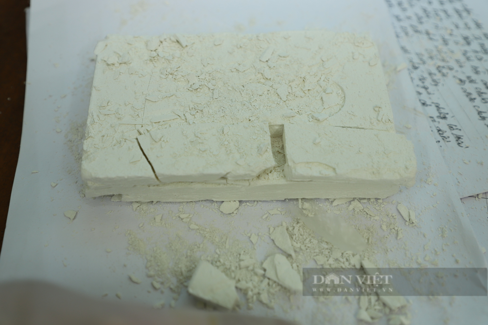 Yên Bái: Bắt giữ đối tượng mua bán 1 bánh heroin - Ảnh 2.